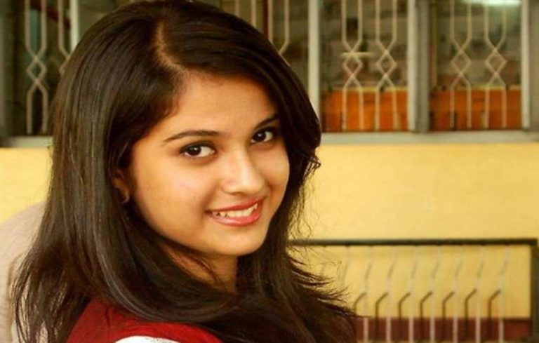 बड़ा सवाल: कंपाउंड की जगह बिल्डिंग के बाहर कैसे मिली दिशा की बॉडी, क्या किसी ने धक्का मारा था?