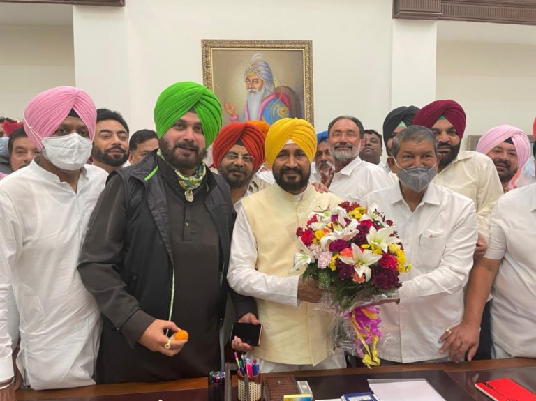 सिद्धू और पंजाब के मुख्यमंत्री चन्नी के बीच बैठक खत्म, 4 अक्टूबर को हो सकती है कैबिनेट की बैठक