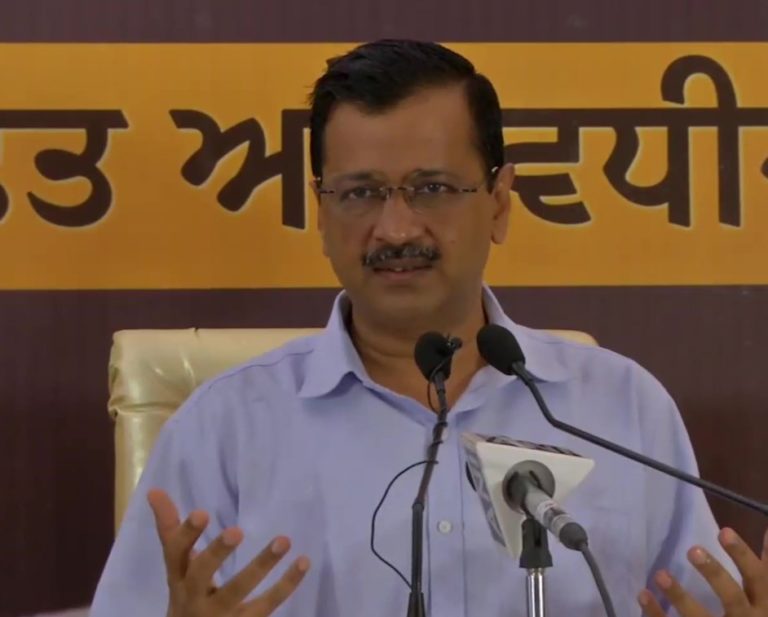 नवजोत सिंह सिद्धू को आम आदमी पार्टी में ज्वॉइन कराने के सवाल पर क्या दिया अरविंद केजरीवाल ने जवाब?