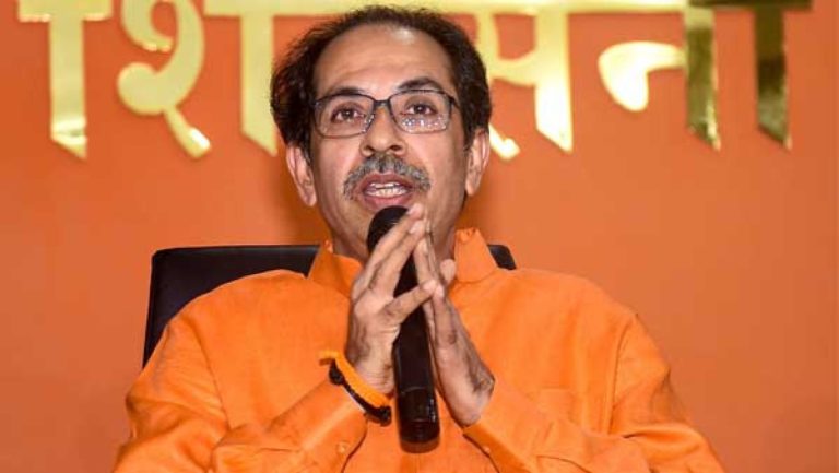 सुप्रीम कोर्ट का फैसला आने के बाद उद्धव ठाकरे ने मुख्यमंत्री पद से दिया इस्तीफा कहा- “मैं मुख्यमंत्री पद का त्याग कर रहा हूं”