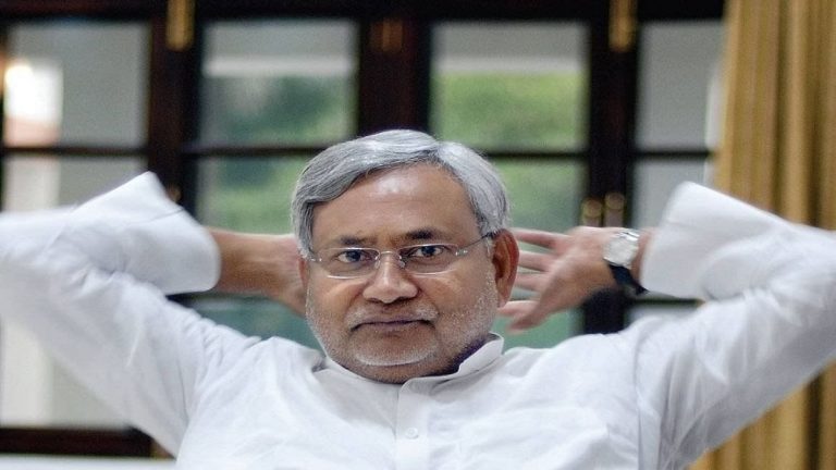 क्यों बोला नीतीश कुमार ने, “अरे छोड़िए”…. RCP की बात कौन करता है