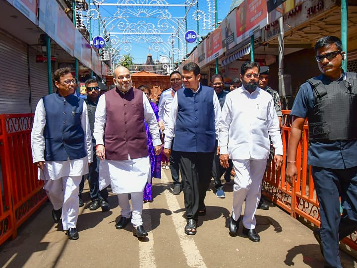 मुंबई में अमित शाह के दौरे के दौरान सुरक्षा में चूक,आसपास घूमता दिखा एक शख्स