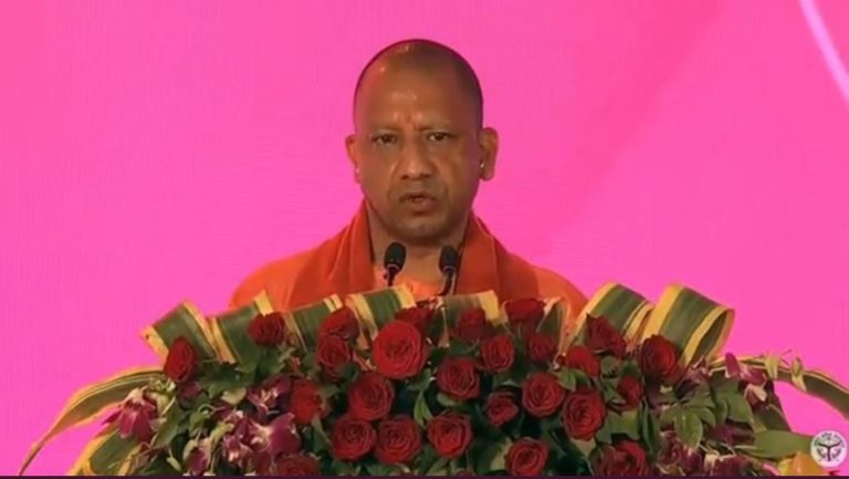 कोविड में जिन बच्चों ने मां बाप खोया, उन्हें ₹4000 देगी यूपी सरकार, मुख्यमंत्री योगी आदित्यनाथ ने की घोषणा