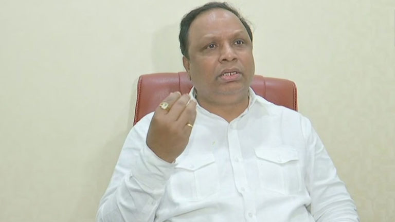 भाजपा विधायक आशीष शेलार ने उद्धव ठाकरे पर साधा निशाना, लता मंगेशकर के नाम पर बने संगीत महाविद्यालय को लेकर किया बड़ा खुलासा