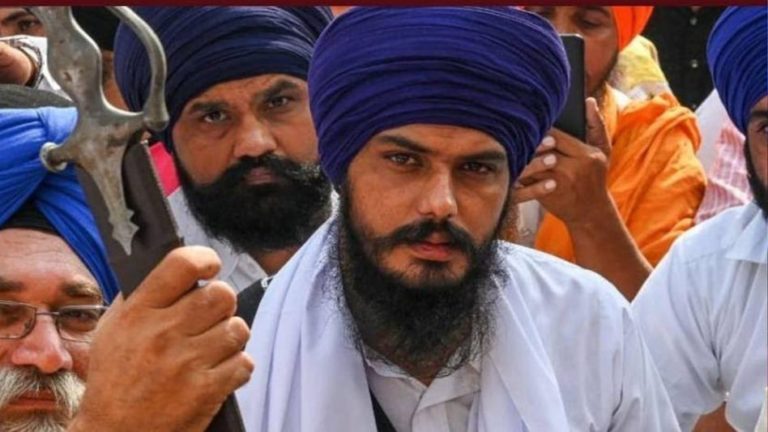 कहां गायब हो गया अमृतपाल सिंह! चाचा और ड्राइवर ने किया सरेंडर, जानें मामले से जुड़ा पूरा घटनाक्रम