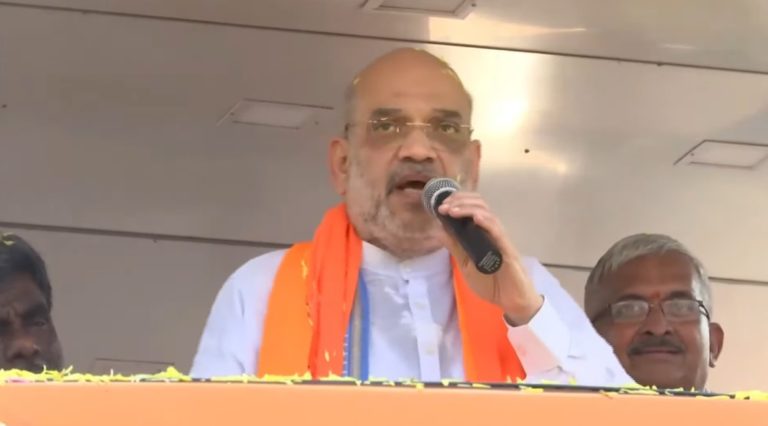 वोट बैंक के लिए देश की सुरक्षा को ताक पर रख सकती है कांग्रेस: उडुपी से अमित शाह का कांग्रेस पर हमला