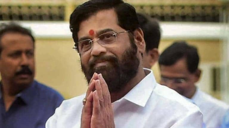 महाराष्ट्र सरकार ने सीमा विवाद के बीच कर्नाटक के 865 गांवों में स्वास्थ्य सेवा योजना लागू करने का दिया आदेश