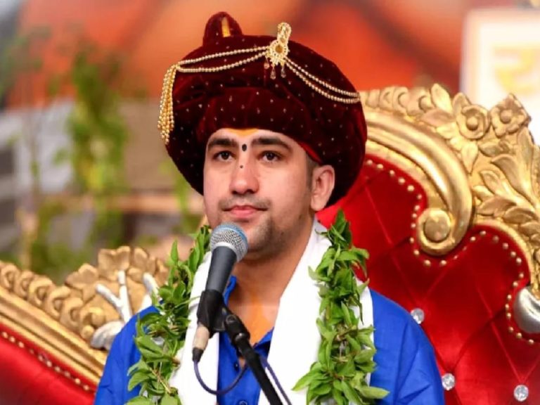 साक्षी मर्डर केस पर बोले धीरेंद्र शास्त्री- सनातन मारना नहीं बचाना सीखता, अगर अभी भी खून नहीं खौला तो वो जीते जी मर चुका है