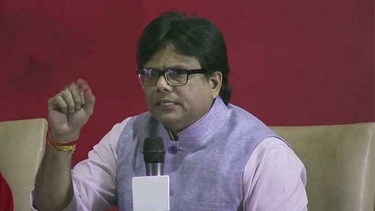 DD News पर प्रसारित होने वाले अशोक श्रीवास्तव के चर्चित शो ‘दो टूक’ के 7 साल हुए पूरे, बेबाक पत्रकारिता के लिए मशहूर हैं अशोक श्रीवास्तव