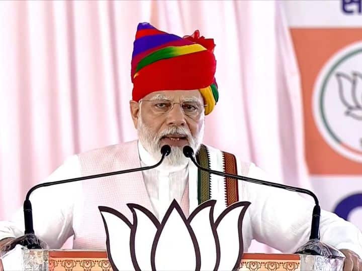 राजस्थान के अजमेर में जमकर बरसे पीएम मोदी बोले- 50 साल पहले कांग्रेस की गरीबी हटाओ गारंटी, सबसे बड़ा धोखा