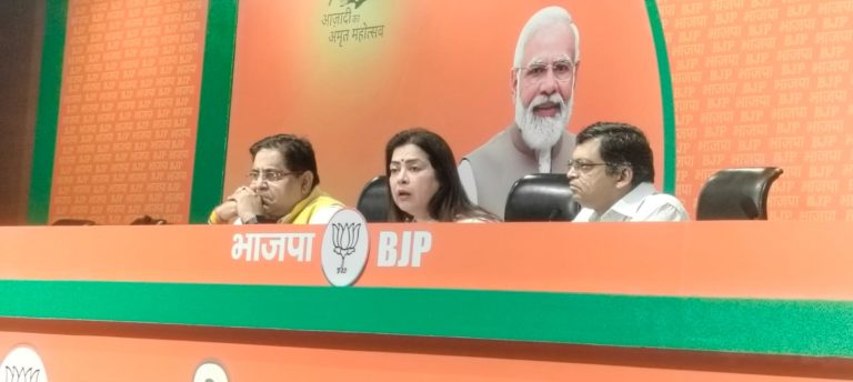 अरविंद केजरीवाल ने वादा किया था सादा जिंदगी का और आवास में लगा दिए 45 करोड़: केंद्रीय मंत्री मीनाक्षी लेखी