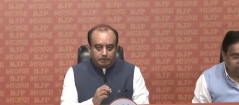 शीशमहल में रिमोट से पार्टी सहित सबकुछ नियंत्रित करते हैं केजरीवाल, बीजेपी प्रवक्ता सुधांशु त्रिवेदी का दिल्ली सीएम पर निशाना