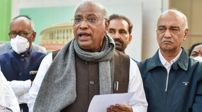 मल्लिकार्जुन खड़गे को धमकी मिलने की शिकायत पर बोले सीएम बसवराज बोम्मई- शिकायत गंभीर, जांच कराएंगे