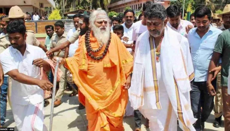 वोक्कालिगा संतों ने डीके शिवकुमार को कर्नाटक का मुख्यमंत्री बनाने की सिफारिश की, पढ़िए पूरी रिपोर्ट
