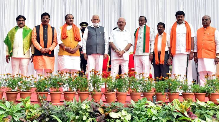 Karnataka Results: बीजेपी के 25 में से सिर्फ 13 मंत्री बचा पाए अपनी सीट, पढ़िए रिपोर्ट