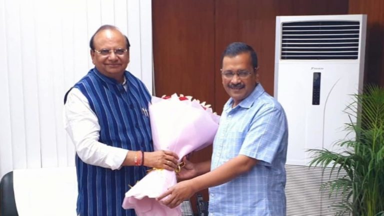 AAP सरकार LG के सहारे, राष्ट्रीय राजधानी में ट्रांसफर-पोस्टिंग अधिकारों पर केंद्र ने जारी किया अध्यादेश