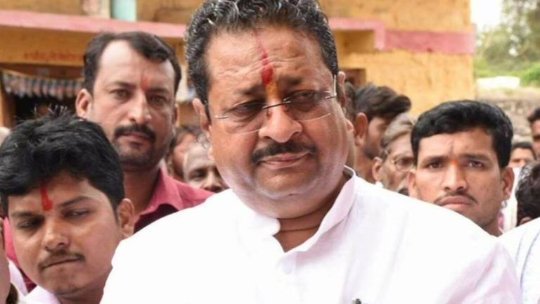 Karnataka Elections: हिंदुओं के खिलाफ बोलने वालों को मारी जायेगी गोली, सड़क पर होगा फैसला, बीजेपी विधायक का विवादित बयान