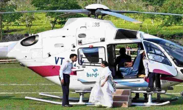 हेलीकॉप्टर की इमर्जेंसी लैंडिंग के दौरान घायल हुईं ममता बनर्जी, पीठ और घुटने में आई चोट