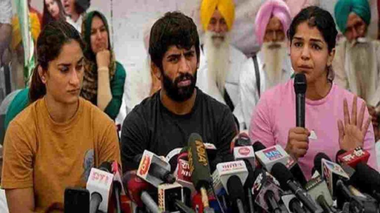 पहलवानों के प्रदर्शन को लेकर कांग्रेस की राजनीति तेज़; आंदोलन करने वाले पहलवानों के समर्थन में हरियाणा कांग्रेस का निंदा प्रस्ताव पारित