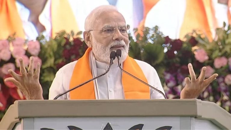 तीन तलाक का समर्थन करने वालों पर बरसे पीएम नरेंद्र मोदी, जानिए उन्होंने क्या कहा