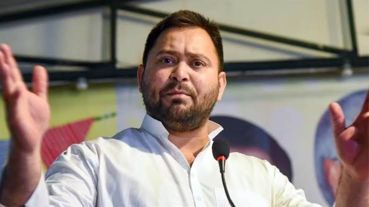 लैंड फॉर जॉब मामले में सीबीआई ने तेजस्वी, लालू और राबड़ी देवी के खिलाफ़ दाखिल किया चार्जशीट