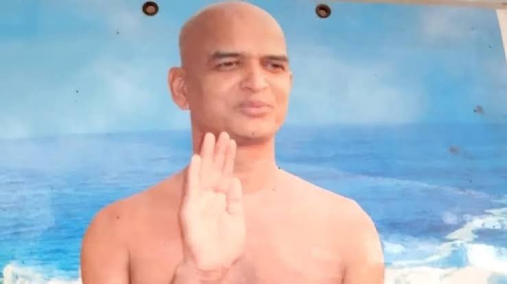 कर्नाटक में जैन मुनि की हत्या कर शव बोरवेल में फेंका, पढ़िए क्या है पूरा मामला