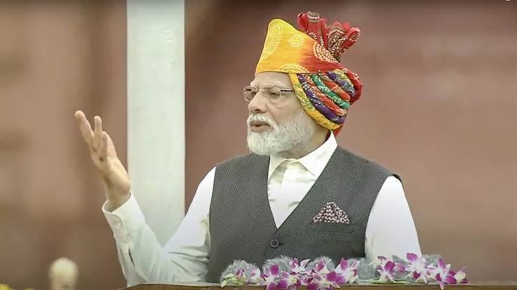 लाल किले से पीएम मोदी: बदलते हुए विश्व को आकार देने में 140 करोड़ लोगों का सामर्थ्य नजर आ रहा है