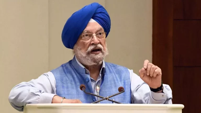 अगर कच्चे तेल के दाम नहीं हुए सस्ते तो आ सकती है 2008 जैसी मंदी, केंद्रीय मंत्री हरदीप सिंह पुरी की तेल उत्पादक देशों को दो टूक