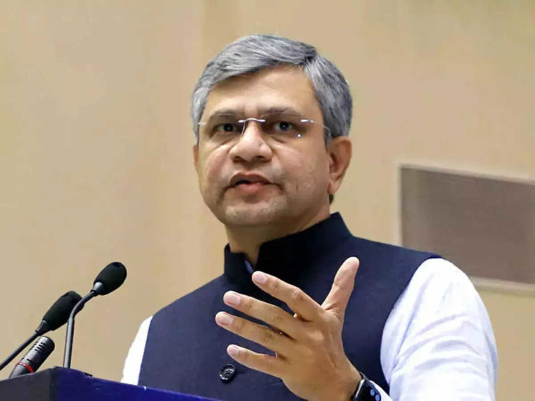 एक साल के अंदर 5G सेवा पहुंचाने वाले टॉप 3 देशों में शामिल भारत, केंद्रीय मंत्री अश्विनी वैष्णव ने बताया