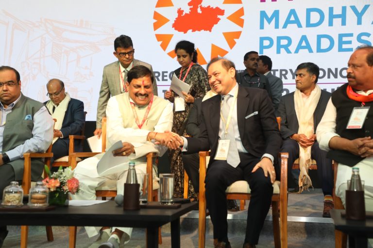 उज्जैन से भोपाल तक एक्सप्रेस वे बनाएगा अडानी ग्रुप, मध्य प्रदेश में करेगा 75 हजार करोड़ का निवेश