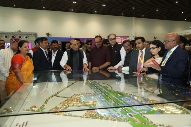 लखनऊ एयरपोर्ट के टर्मिनल 3 का हुआ उद्घाटन, जानिए इस मौके पर करण अडानी ने क्या कहा