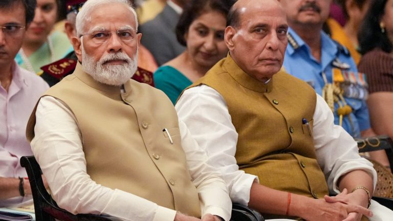 ‘मेड इन बिहार’ जूतों का इस्तेमाल कर रही पुतिन की सेना, 65 फीसदी रक्षा उपकरण भारत में बनाए जा रहे
