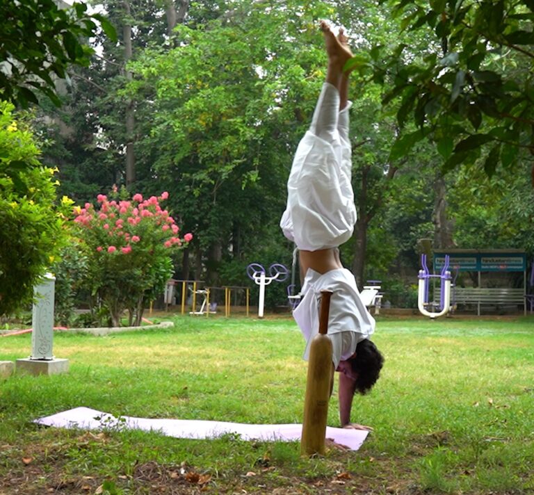 ‘सालों के अभ्यास के बाद, Yoga Day पर Handstand कर सका…’, बीजेपी के राष्ट्रीय प्रवक्ता प्रदीप भंडारी ने किया योग