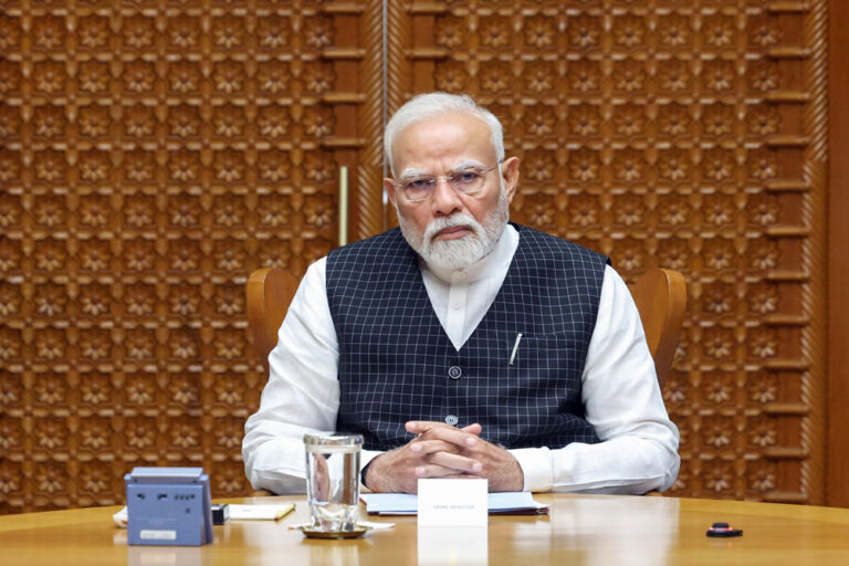 OSM विवाद पर मोदी सरकार का बड़ा एक्शन, सीबीएसई के चेयरमैन और सचिव को हटाया गया