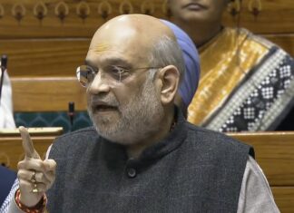 рджреЗрд╢ рдХрд╛ рдкреНрд░рдзрд╛рдирдордВрддреНрд░реА рдФрд░ рд░рд╛рдЬреНрдп рдХрд╛ рдореБрдЦреНрдпрдордВрддреНрд░реА рдХреМрди рд╣реЛрдЧрд╛, рдпрд╣ рдШреБрд╕рдкреИрдард┐рдП рддрдп рдирд╣реАрдВ рдХрд░реЗрдВрдЧреЗ… рдЧреГрд╣ рдордВрддреНрд░реА рдЕрдорд┐рдд рд╢рд╛рд╣ рдХрд╛ рд╡рд┐рдкрдХреНрд╖ рдкрд░ рдЬреЛрд░рджрд╛рд░ рд╣рдорд▓рд╛