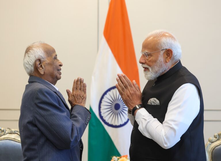 मलेशिया में नेताजी सुभाष चंद्र बोस के साथी जयराज से मिले पीएम मोदी, जानें क्या कहा