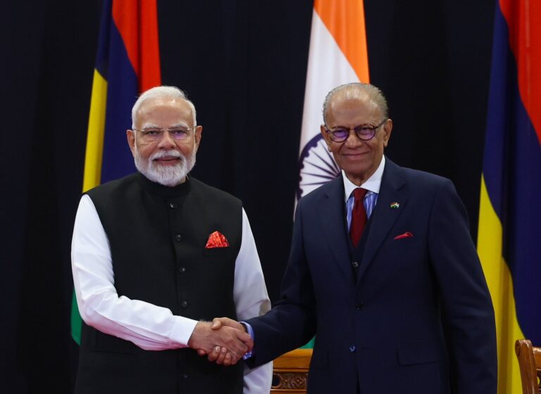 पीएम मोदी से मॉरीशस के प्रधानमंत्री ने की फोन पर बात, अगले हफ्ते आएंगे भारत
