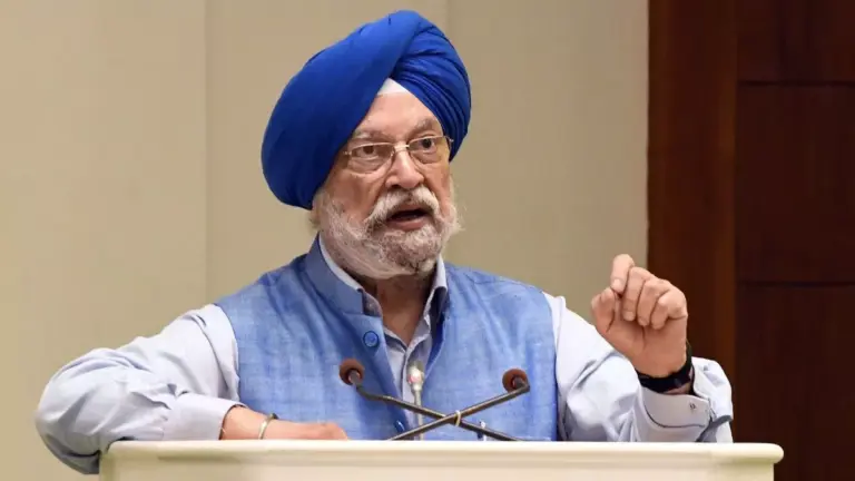 भारत के पास पर्याप्त ऊर्जा भंडार, गैस सिलेंडर को लेकर घबराने की जरूरत नहीं… केंद्रीय मंत्री हरदीप सिंह पुरी का बड़ा बयान