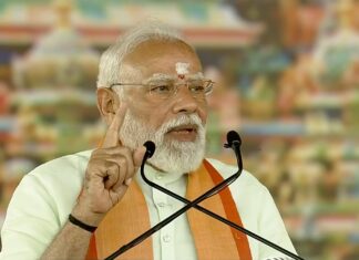 рддрдорд┐рд▓рдирд╛рдбреБ рдореЗрдВ рдкреАрдПрдо рдореЛрджреА рдиреЗ 4400 рдХрд░реЛрдбрд╝ рдХреА рдкрд░рд┐рдпреЛрдЬрдирд╛рдУрдВ рдХрд╛ рдХрд┐рдпрд╛ рдЙрджреНрдШрд╛рдЯрди, рдордВрджрд┐рд░ рдореЗрдВ рдХреА рдкреВрдЬрд╛ рдЕрд░реНрдЪрдирд╛