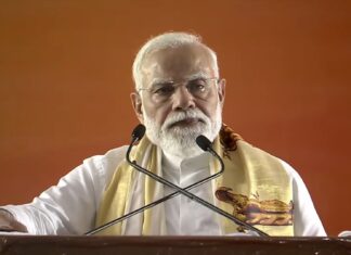 ‘एलडीएफ और यूडीएफ ने युवा शक्ति के साथ विश्वासघात किया’, केरल में पीएम मोदी के निशाने पर कांग्रेस-लेफ्ट