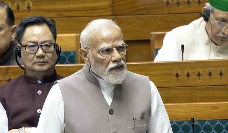 देश में पर्याप्त कोयला उपलब्ध, तेल और गैस के लिए अलग अलग देशों के संपर्क में… लोकसभा में बोले पीएम मोदी
