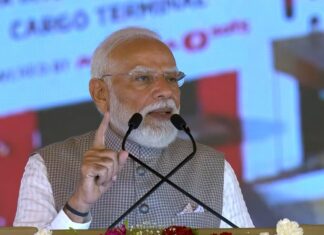 рдкреАрдПрдо рдореЛрджреА рдиреЗ рдХрд┐рдпрд╛ рдиреЛрдПрдбрд╛ рдЕрдВрддрд░рд░рд╛рд╖реНрдЯреНрд░реАрдп рдПрдпрд░рдкреЛрд░реНрдЯ рдХрд╛ рдЙрджреНрдШрд╛рдЯрди, рдмреЛрд▓реЗ- рдпрд╣ рдПрдпрд░рдкреЛрд░реНрдЯ рдбрдмрд▓ рдЗрдВрдЬрди рдХреА рдХрд╛рд░реНрдпрд╢реИрд▓реА рдХрд╛ рд╢рд╛рдирджрд╛рд░ рдЙрджрд╛рд╣рд░рдг