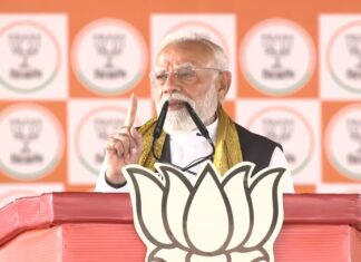 рдкреВрд░рд╛ рдмрдВрдЧрд╛рд▓ рдкрд░рд┐рд╡рд░реНрддрди рдХреЗ рд░рд╛рд╕реНрддреЗ рдкрд░, рдЬреЛ рдирдВрджреАрдЧреНрд░рд╛рдо рдореЗрдВ 5 рд╕рд╛рд▓ рдкрд╣рд▓реЗ рд╣реБрдЖ, рд╡рд╣реАрдВ рдЕрдм рднрд╡рд╛рдиреАрдкреБрд░ рдореЗрдВ рд╣реЛрдЧрд╛- рдкреАрдПрдо рдореЛрджреА рдиреЗ рдордорддрд╛ рдмрдирд░реНрдЬреА рдкрд░ рд╕рд╛рдзрд╛ рдирд┐рд╢рд╛рдирд╛