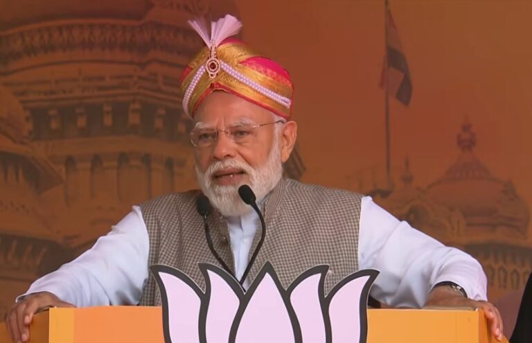 कांग्रेस के लोग और उसकी गारंटी झूठी, साथियों  के साथ करती है विश्वासघात… पीएम मोदी ने कांग्रेस पर साधा निशाना
