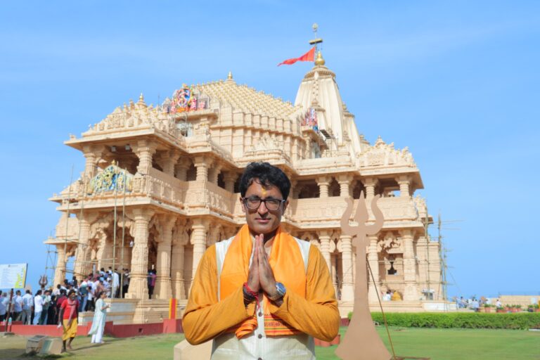 सोमनाथ स्वाभिमान महापर्व के मौके पर प्रदीप भंडारी ने सोमनाथ मंदिर में किए दर्शन पूजन