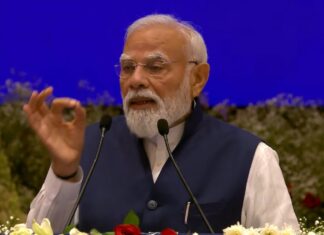 कांग्रेस ने धीमी विकास को हिंदू ग्रोथ रेट नाम दिया था, आज देश कांग्रेस के कुचक्र से आजाद- पीएम नरेंद्र मोदी