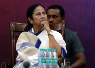 टीएमसी के 20 सांसदों ने की बगावत, NDA में शामिल होने की जताई इच्छा