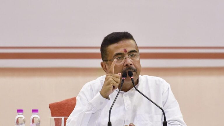 पश्चिम बंगाल के कई इलाकों में जनता को वापस की जा रही ‘कट मनी’, भ्रष्टाचार पर सख्त शुभेंदु सरकार