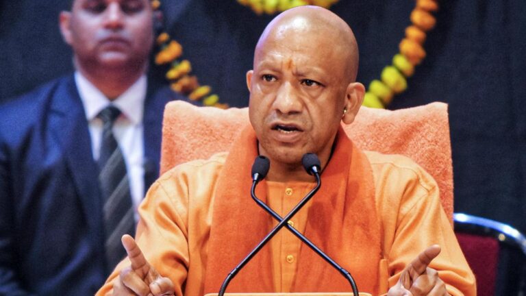 हिंदू धर्म पर प्रहार करने वाले गरीबों के हक पर डकैती डालते थे… सीएम योगी ने विपक्ष पर साधा निशाना